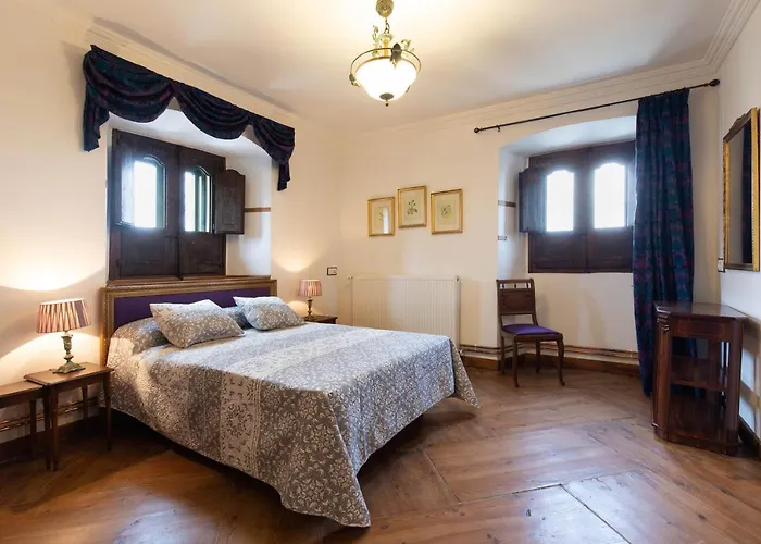 Casona Indiana de Ayuelas